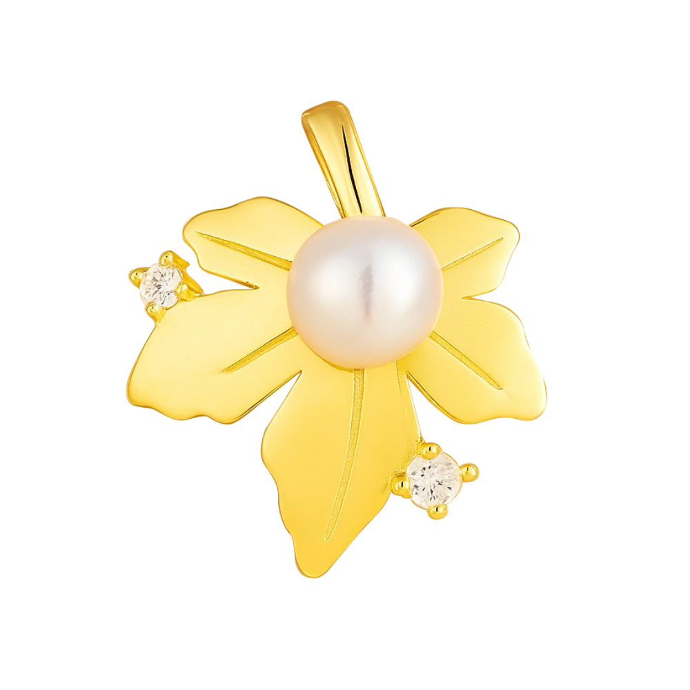 The Mistletoe Kiss: A Pendant of Love and Elegance