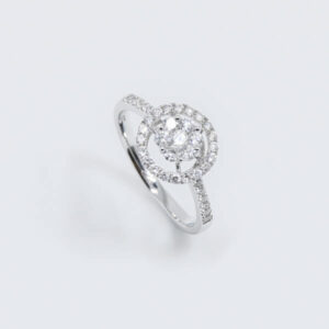 Round Flower Diamond Ring