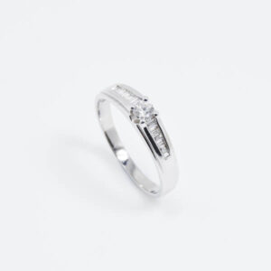 Solitaire + TD Diamond Ring